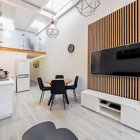 Rentplanet - Podgorna * Poznań